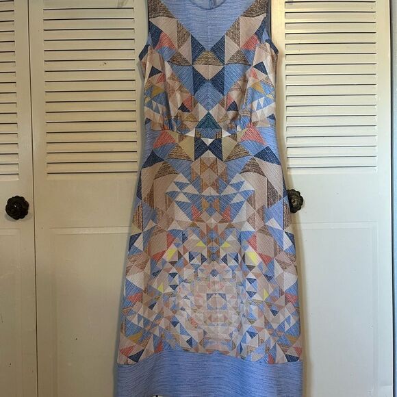 BCBG Geometric Patterned Sleeveless Dress size 0 - Picture 3 of 9